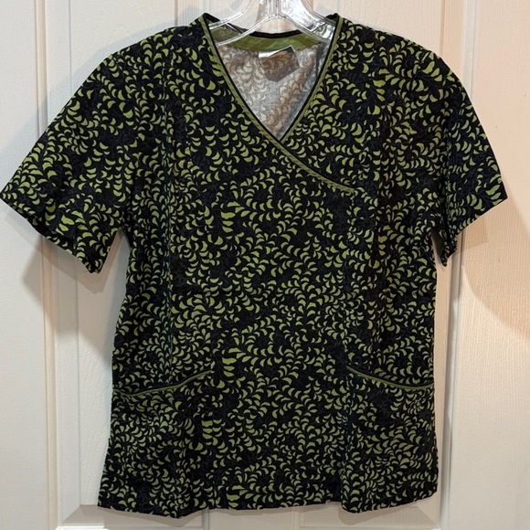 Smart Scrubs Tops - Smart Scrubs Green and Black Patterned Top